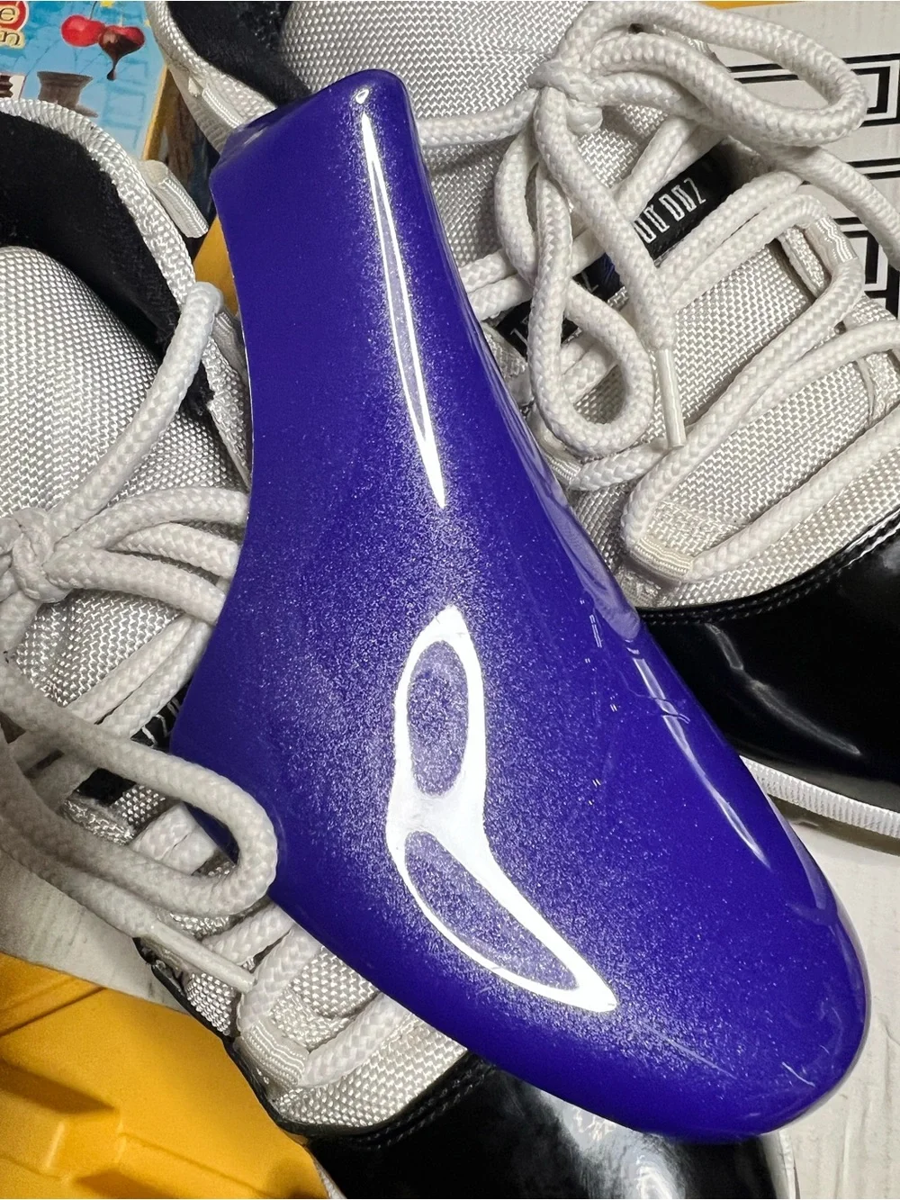 Air Jordan retro concord 11 2011 size 10.5